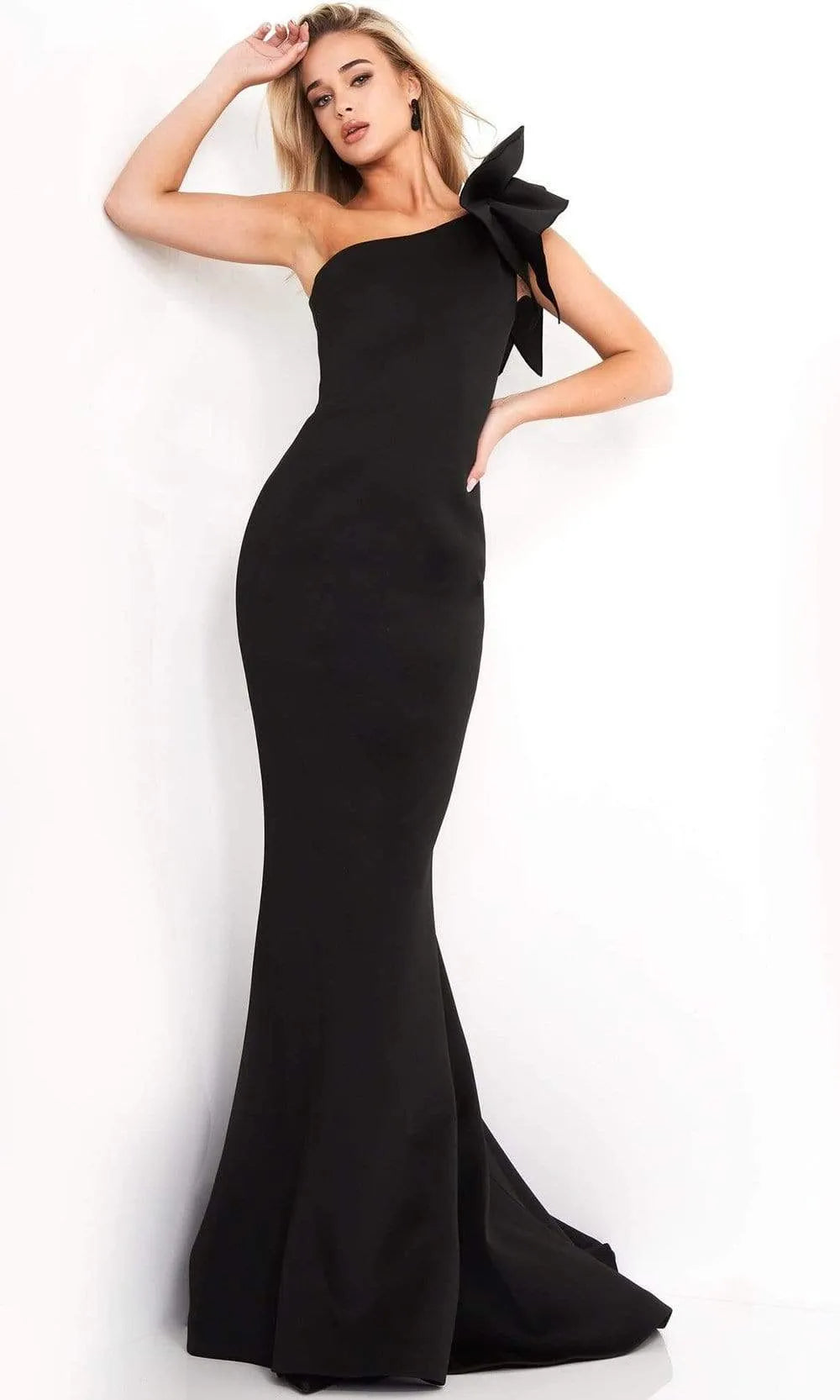 Elegant Black One Shoulder Mermaid Prom Gown with Bow Detail Crafted from Luxurious Stretch Crepe for a Flattering Fit at Formal Occasions