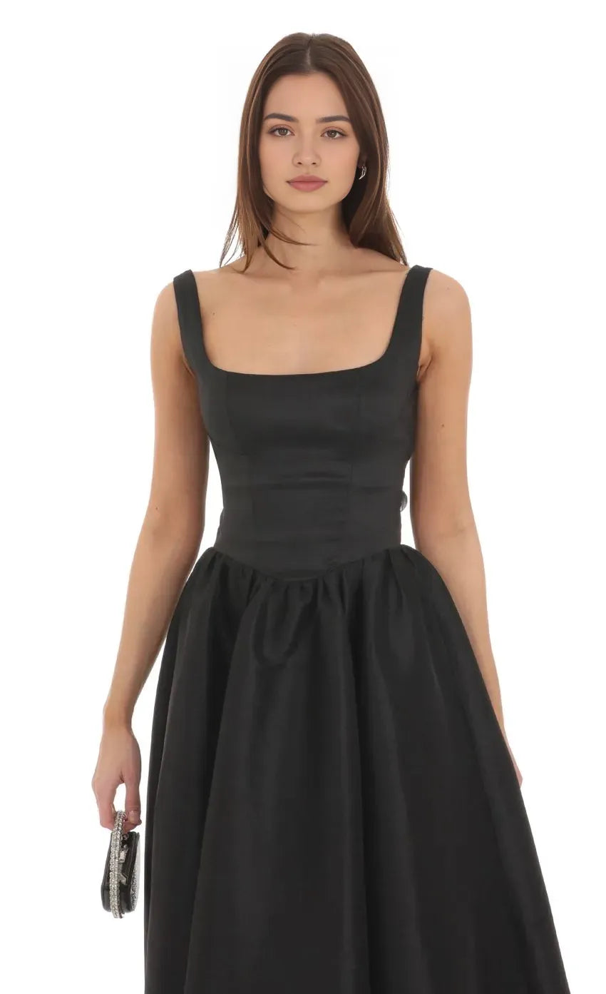 Elegant Black Prom Dress with Square Neckline Wide Straps and Ball Gown Silhouette  Perfect for Formal Prom Nights