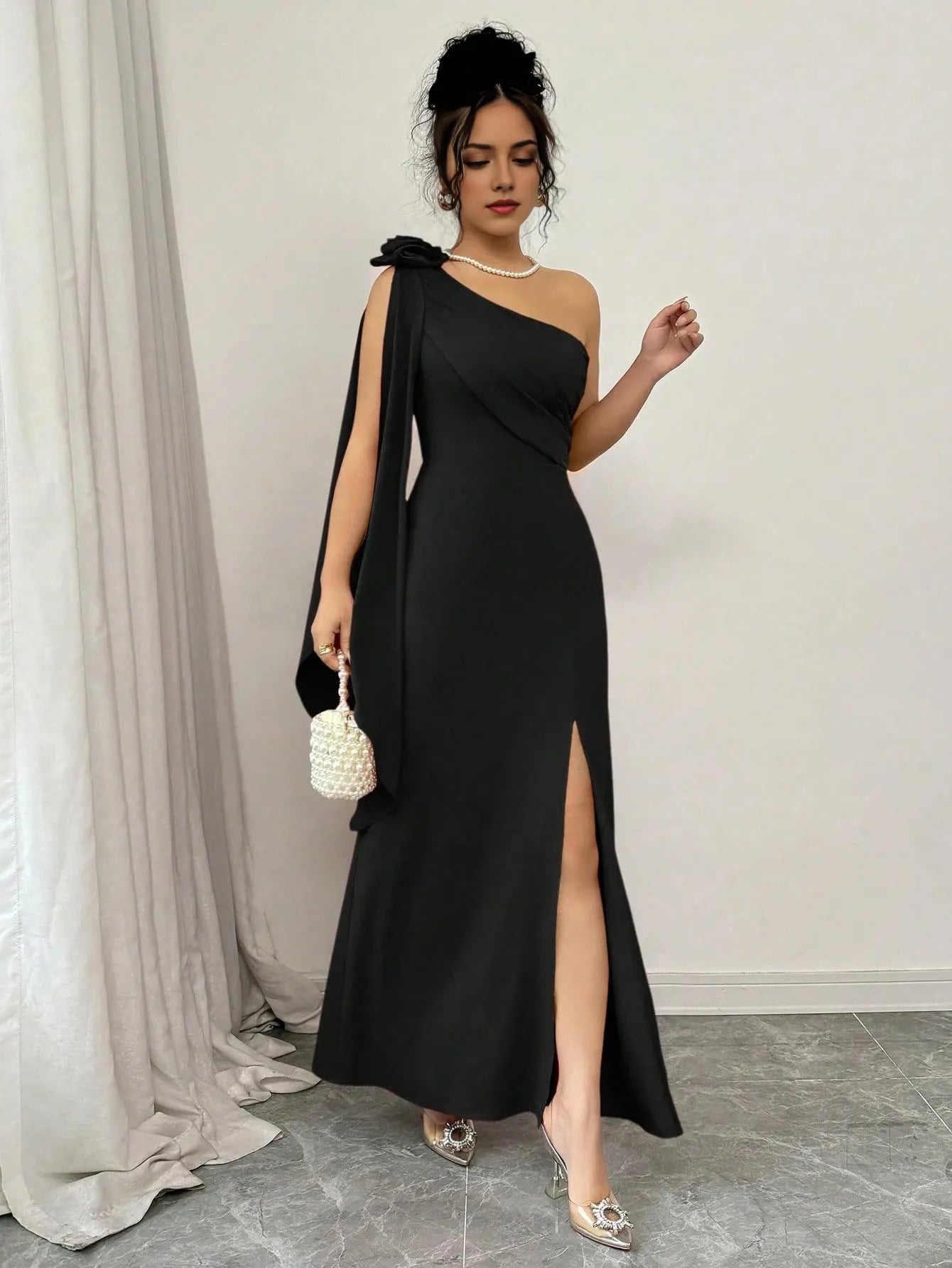Elegant Black Sheath One-Shoulder Sleeveless Floor-Length Drape Detail Slit Prom Dress Hot sale