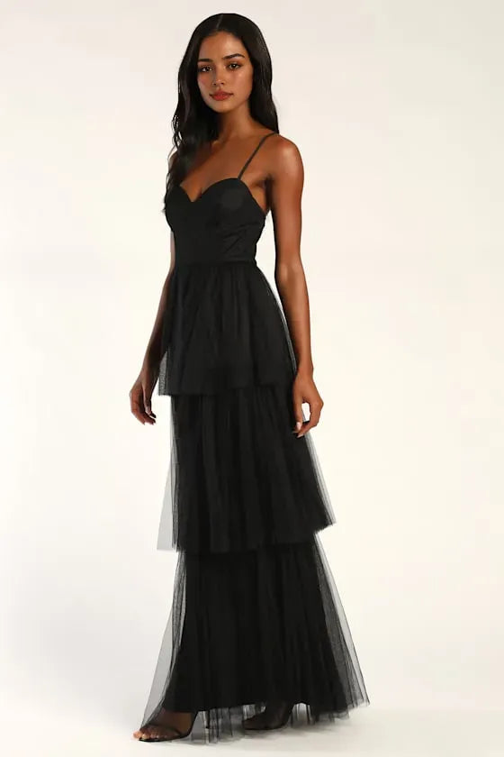 Elegant Black Tulle Evening Dresses with Spaghetti Straps Sweetheart Neckline Tiered Maxi Skirt Command Attention