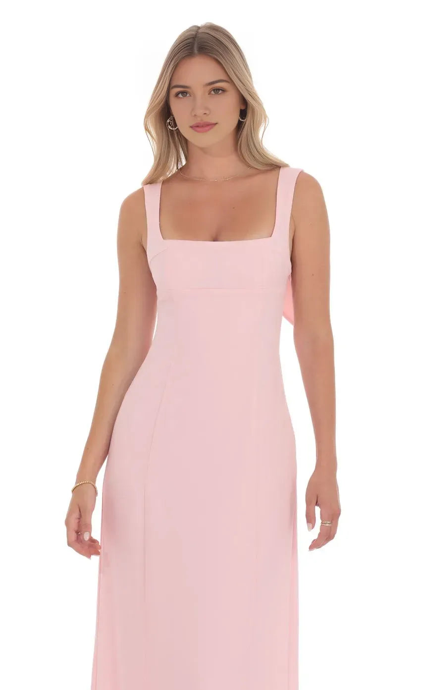Elegant Blush Pink Square Neck Prom Dress with Bow Back Detail Perfect for Timeless Prom Nights