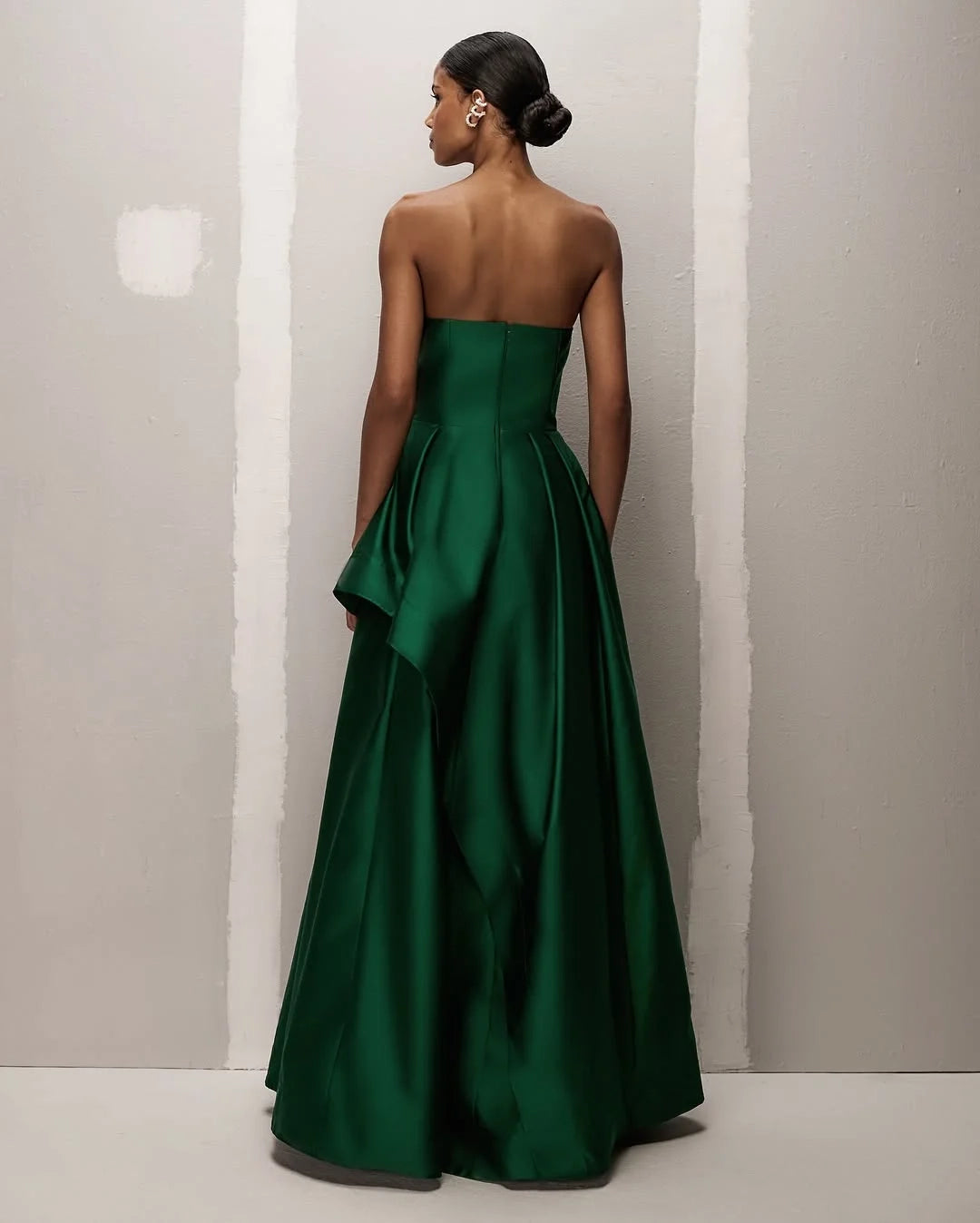 Elegant Charming Strapless Ruffle Emerald Evening Dress