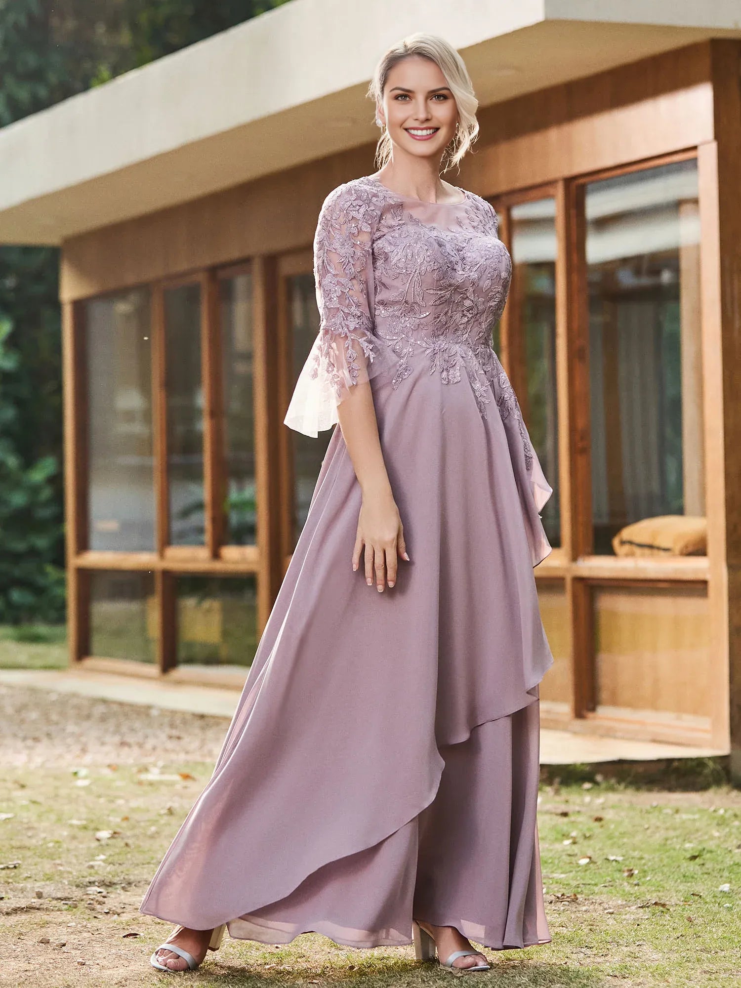 Elegant Chiffon A-Line Scoop Neck Lace-Appliqued Bell-Sleeve Floor-Length Mother of the Bride Dress Hot Sale