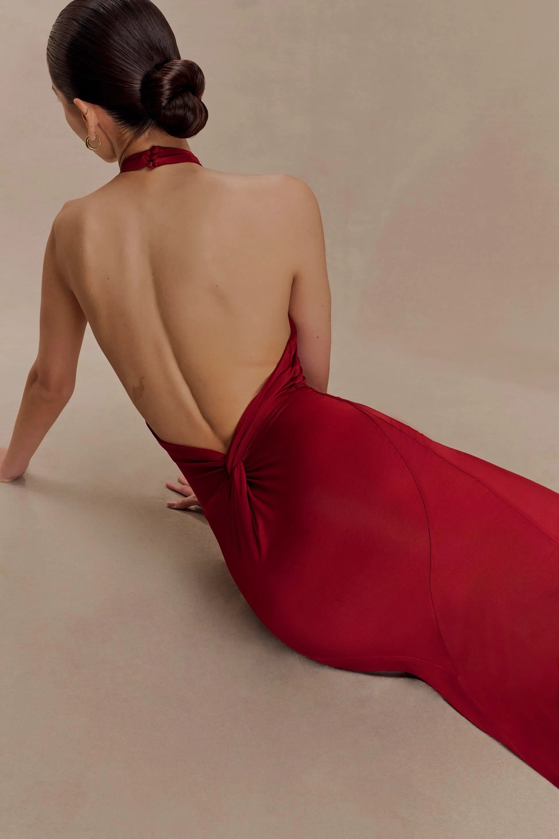 Elegant Deep Red Sheath Halter Neck Sleeveless Open Back Satin Floor-Length Prom Dresses