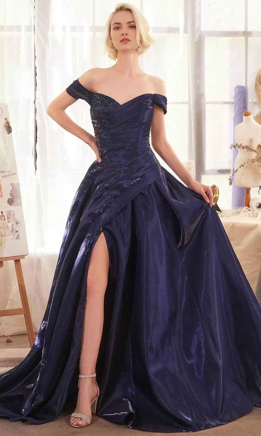 Elegant Emerald Green Off - Shoulder Prom Gown with Shimmering Satin Fabric Sequin - Embellished Bodice and High Side Slit for Formal Evening Events