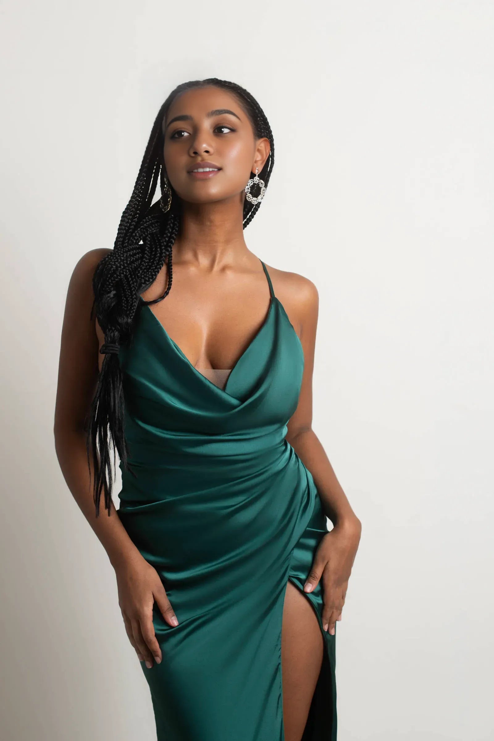 Elegant Emerald Sheath Cowl Neck Spaghetti-Strap Satin Crisscross Back High-Slit Floor-Length Prom Dresses