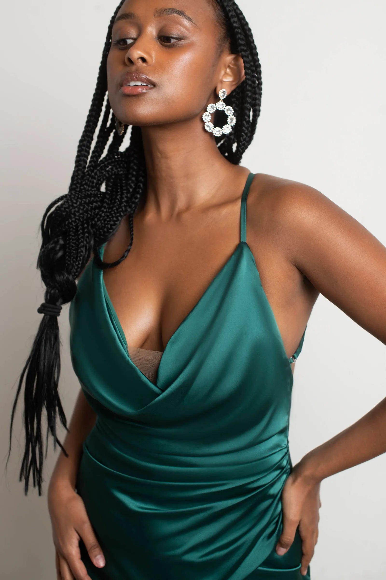 Elegant Emerald Sheath Cowl Neck Spaghetti-Strap Satin Crisscross Back High-Slit Floor-Length Prom Dresses