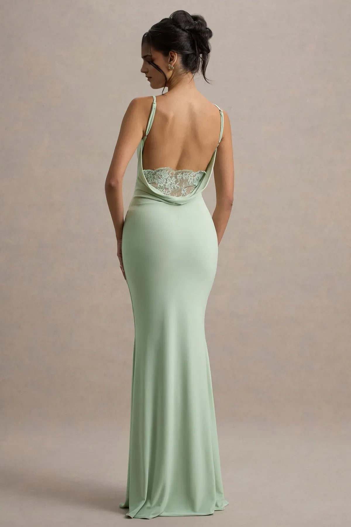 Elegant Green Prom Dresses with Open Back  Delicate Lace Inset Spaghetti Straps Floor - Length Bodycon Fit for Proms Galas and Formal ﻿