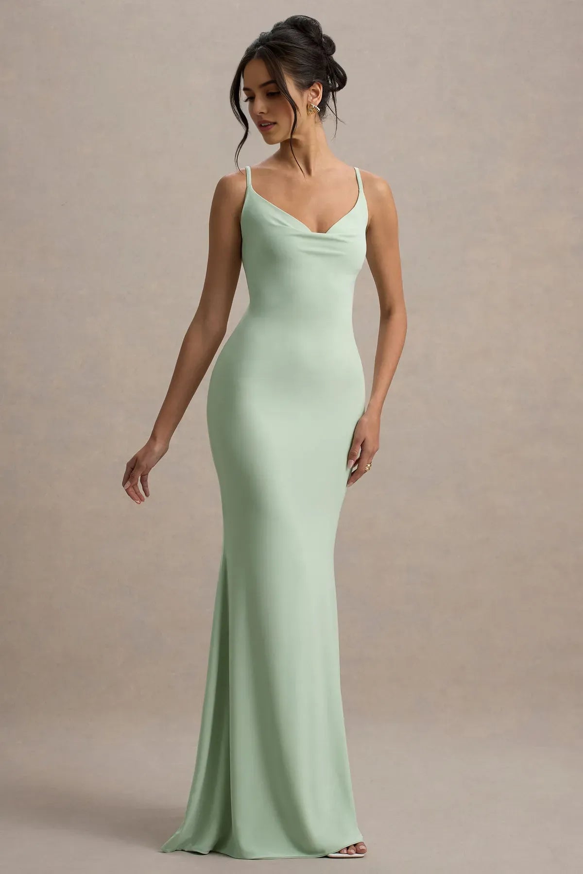 Elegant Green Prom Dress with Spaghetti Straps Low - Back Design and Lace Insert for Formal Occasions