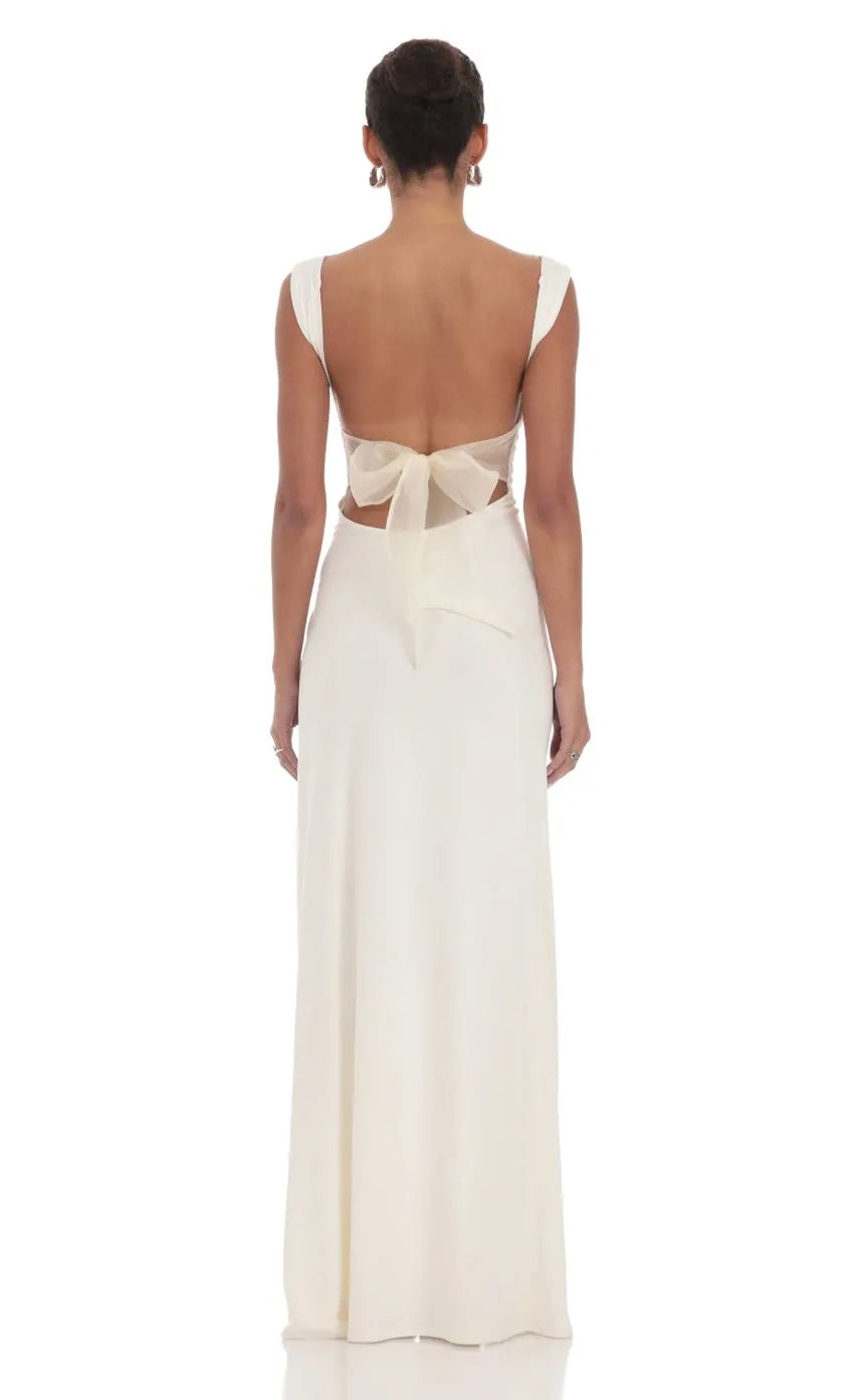 Elegant Ivory Ruched Prom Dress with Square Neckline and High Side Slit Perfect for Formal Evening Galas
