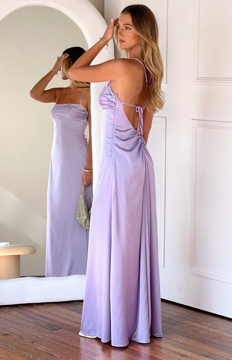 Elegant Lavender Satin Prom Dress with Square Neckline and Body - Conforming Fit for Formal Galas