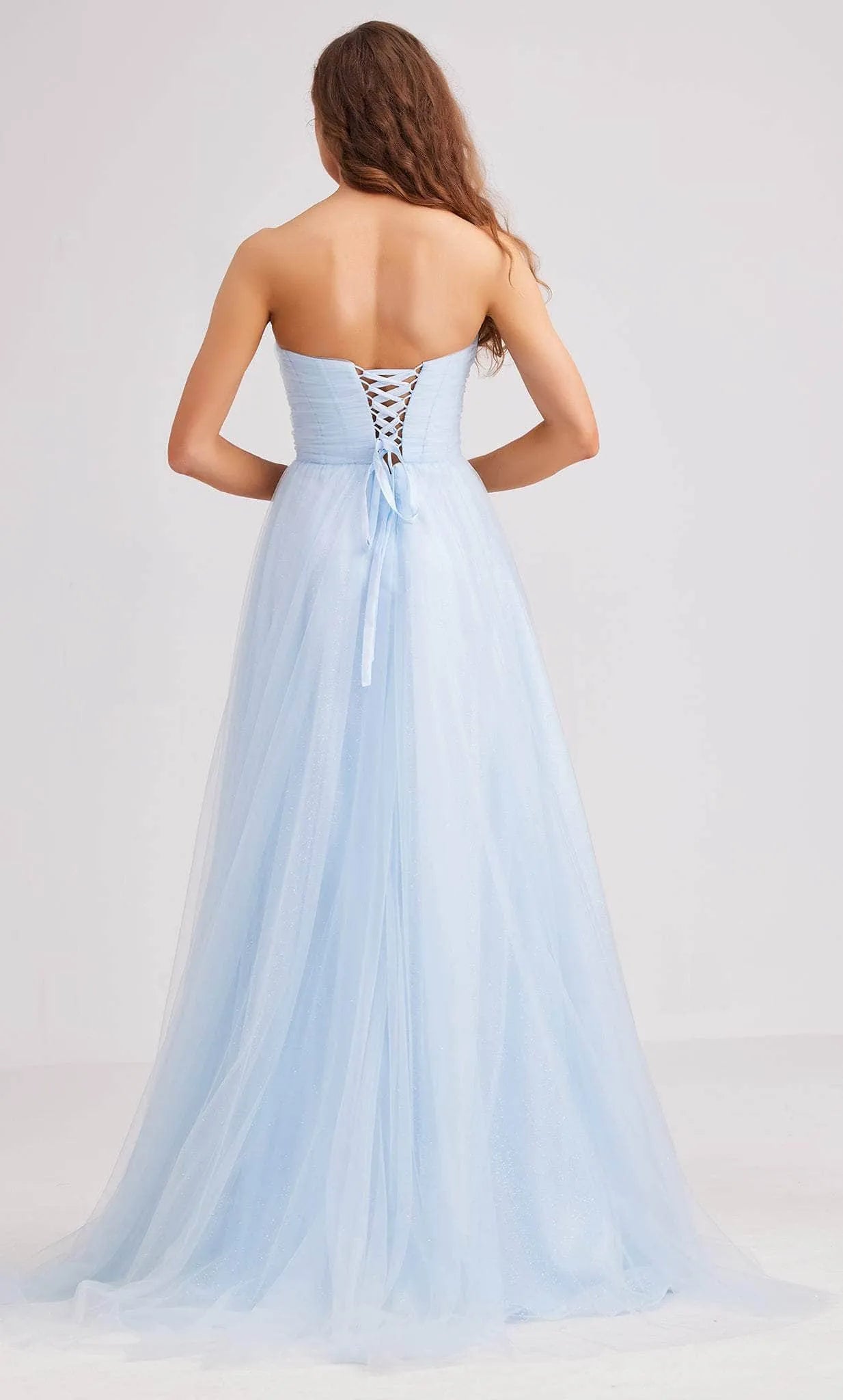 Elegant Light Blue Strapless Tulle Evening Gown with Ruched Bodice Flowy A Line Skirt Perfect for Proms Formal Galas and Dreamy Occasions