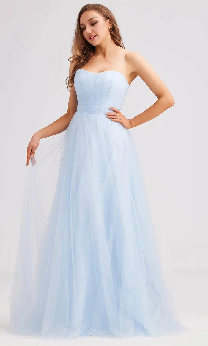 Elegant Light Blue Strapless Tulle Evening Gown with Ruched Bodice Flowy A Line Skirt Perfect for Proms Formal Galas and Dreamy Occasions