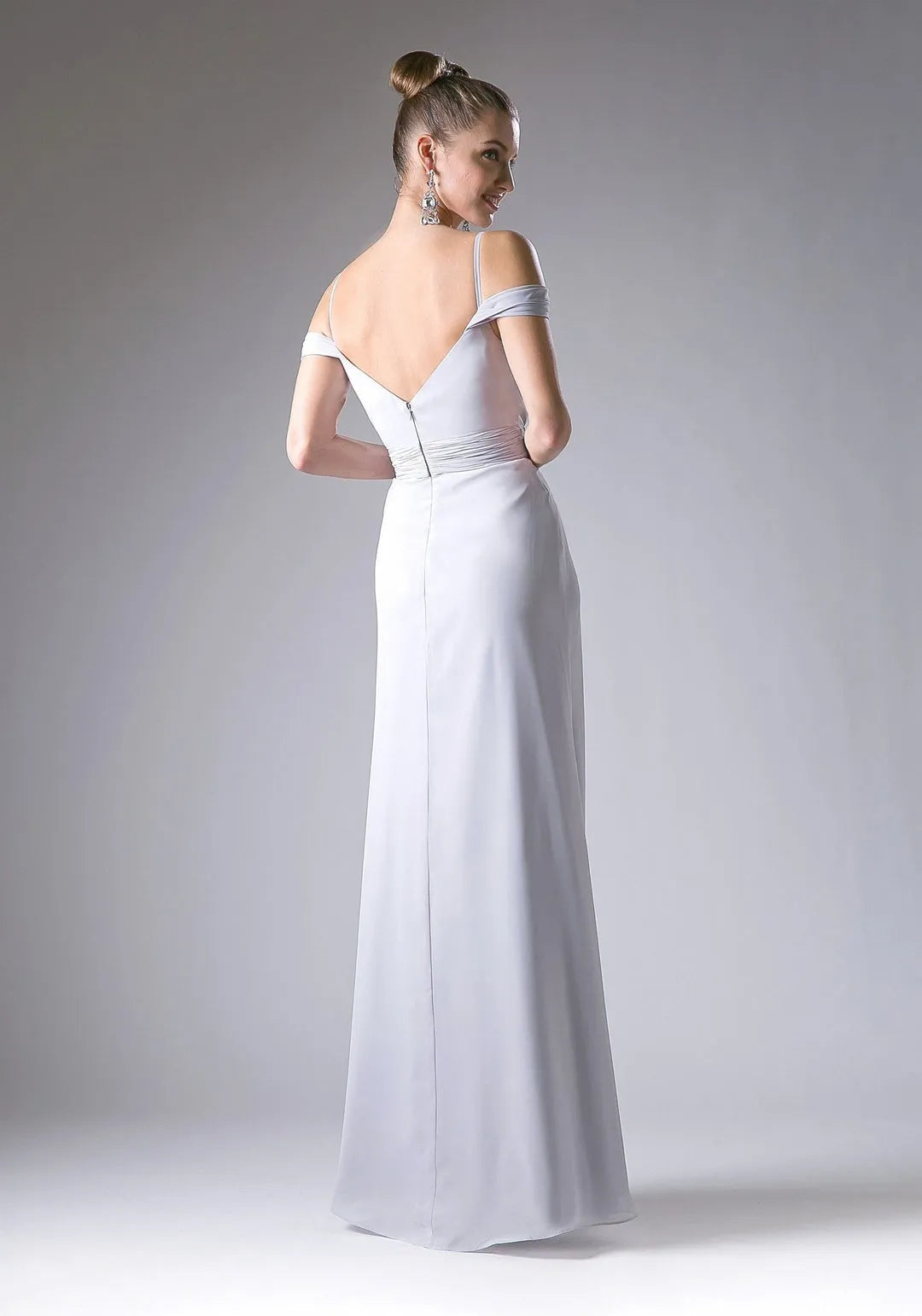 Elegant Light Grey Chiffon Prom Dress with Off - Shoulder Straps Ruched Bodice and Flowing Floor - Length Skirt for Formal Galas