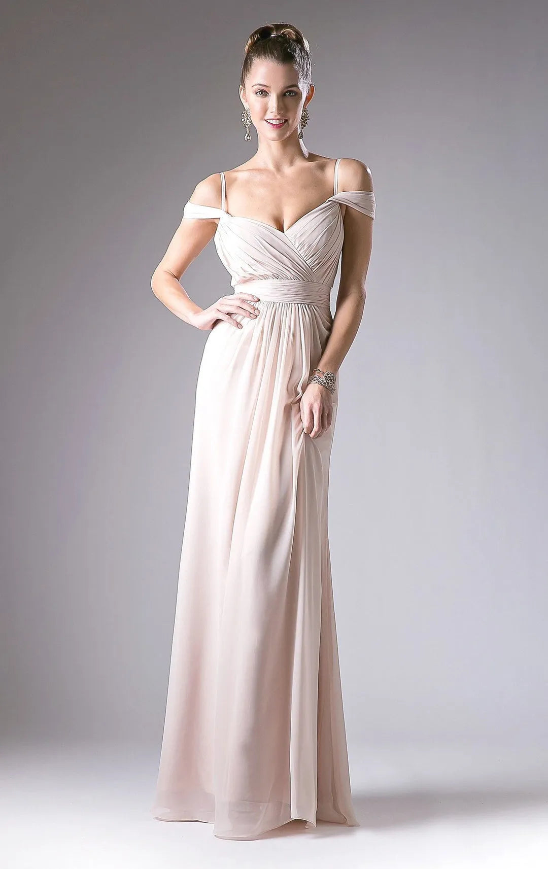 Elegant Light Grey Chiffon Prom Dress with Off - Shoulder Straps Ruched Bodice and Flowing Floor - Length Skirt for Formal Galas