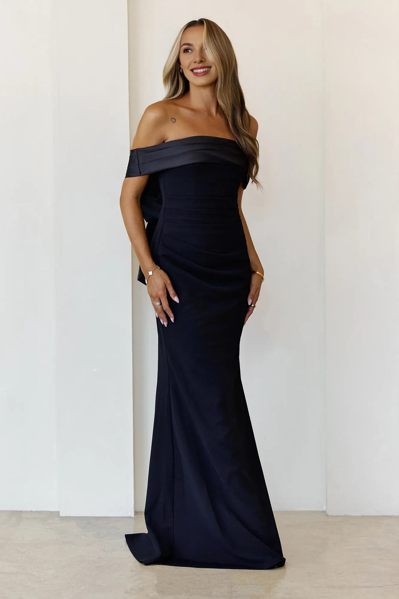 Elegant Lovely Mermaid Off Shoulder Pleated Black Maxi Prom Dress With Bow