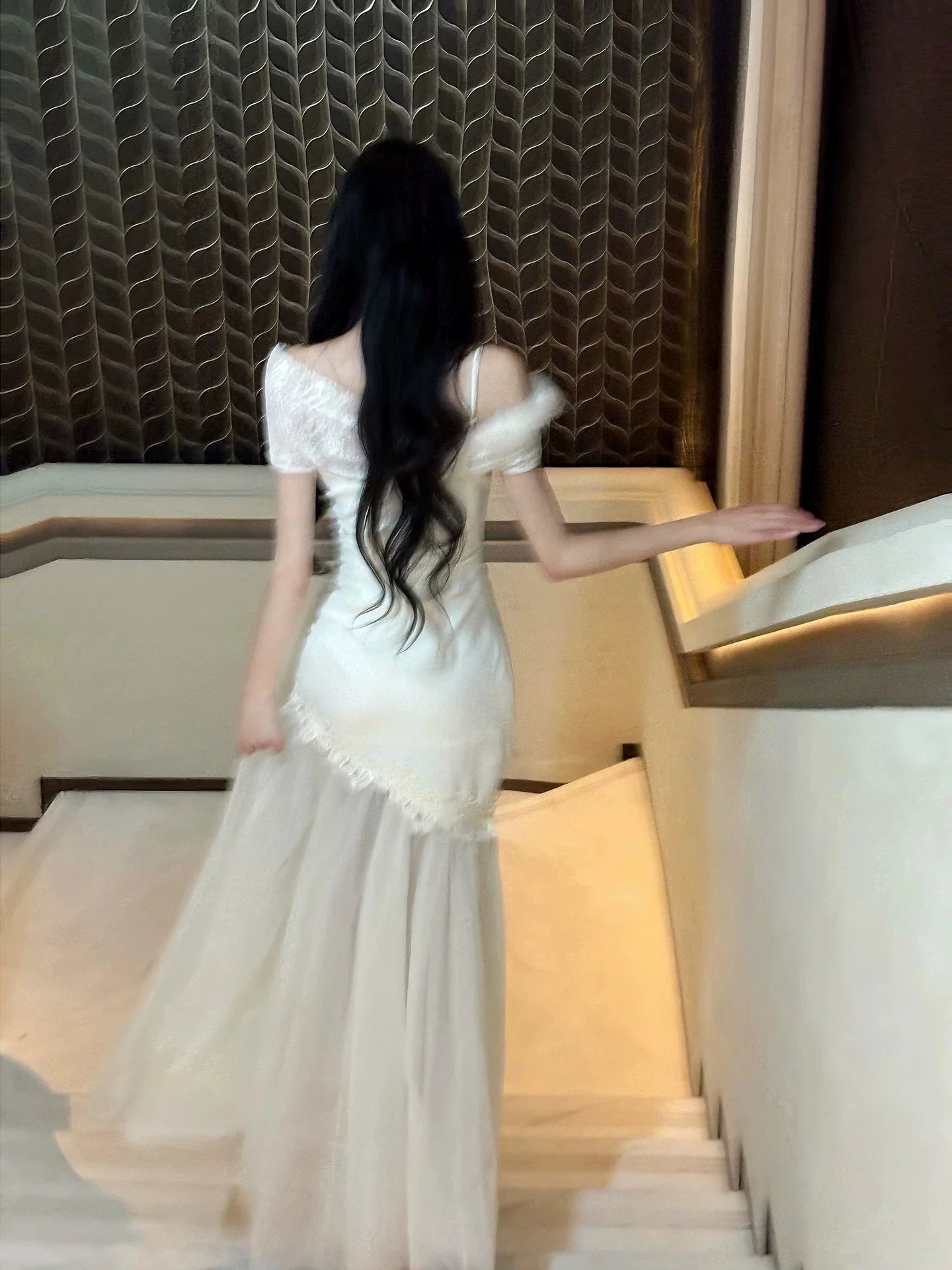 Elegant Mermaid Asymmetrical Neck Short Sleeve Lace Ivory Maxi Prom Dress