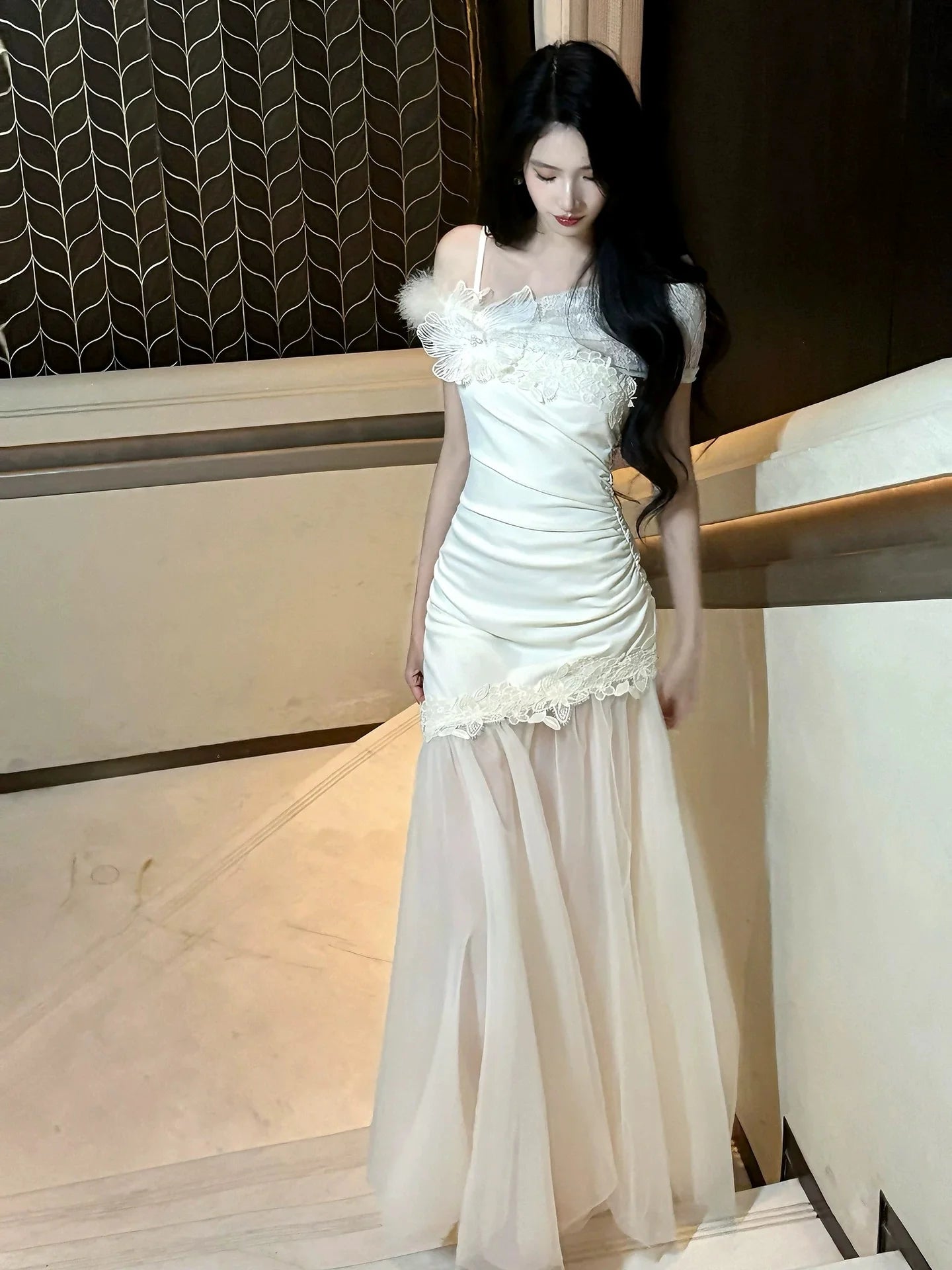 Elegant Mermaid Asymmetrical Neck Short Sleeve Lace Ivory Maxi Prom Dress