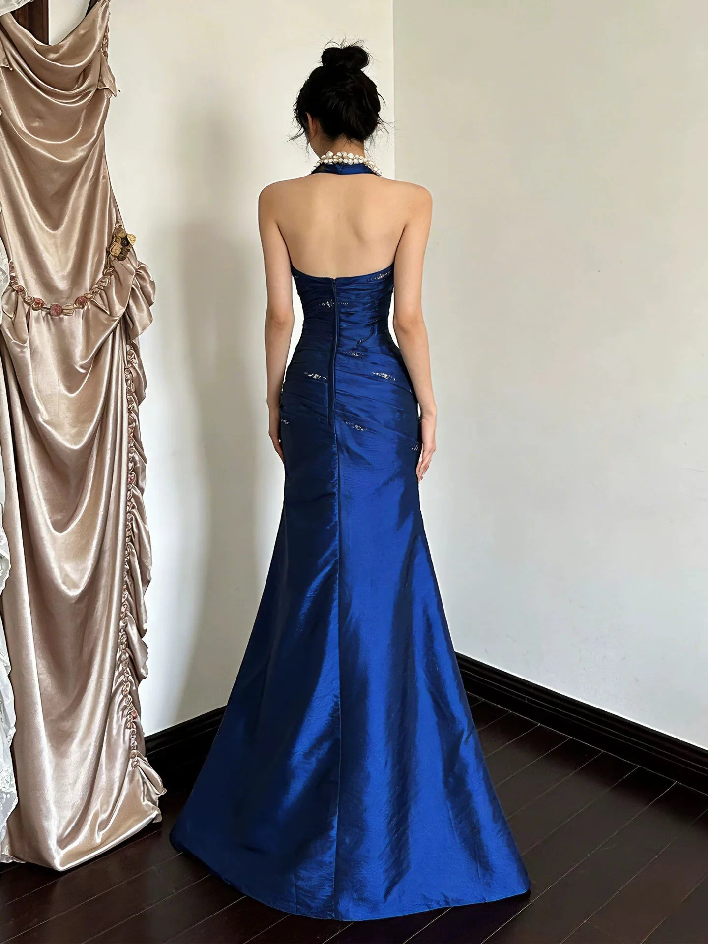 Elegant Mermaid Halter Satin Royal Blue Maxi Prom Dress