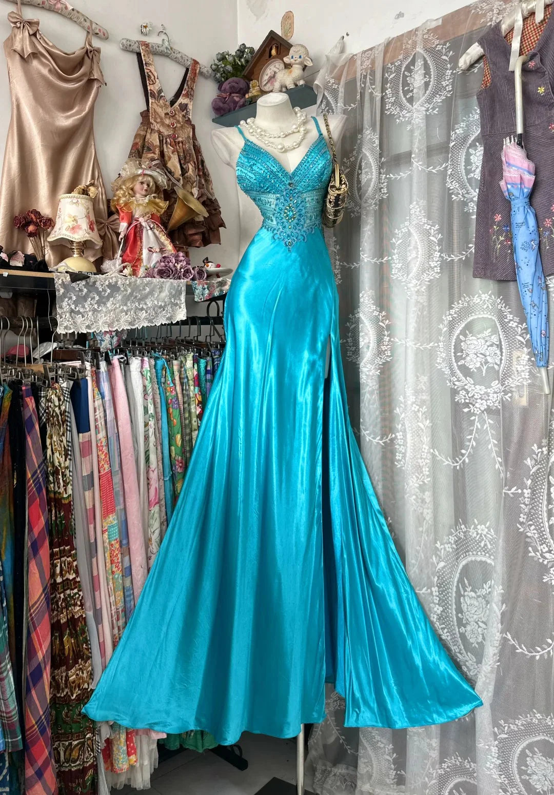 Elegant Mermaid Spaghetti Strap Beaded Turquoise Maxi Prom Dress