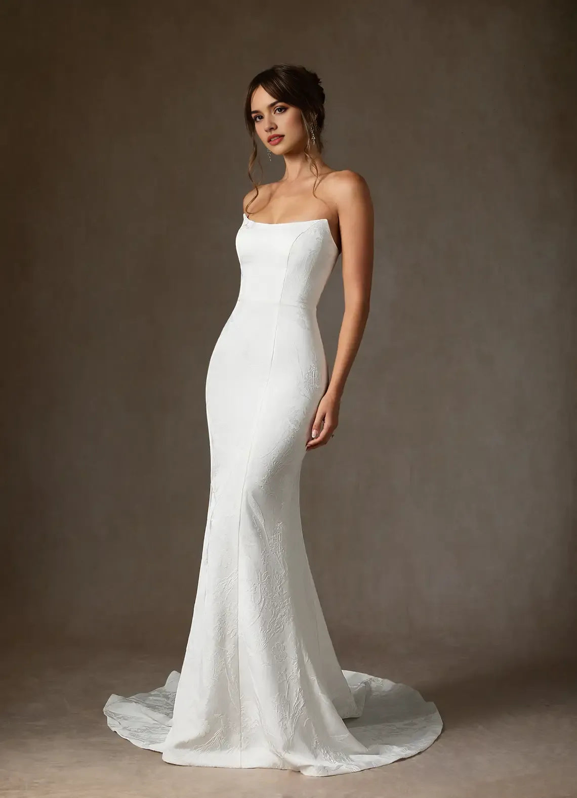 Elegant Mermaid Strapless Floral Jacquard Wedding Dress Jacquard Fabric Mermaid Silhouette, Train Perfect for Timeless Bridal Looks