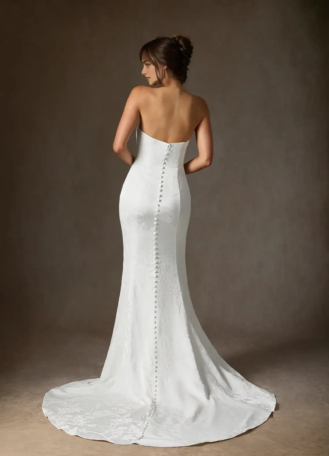 Elegant Mermaid Strapless Floral Jacquard Wedding Dress Jacquard Fabric Mermaid Silhouette, Train Perfect for Timeless Bridal Looks