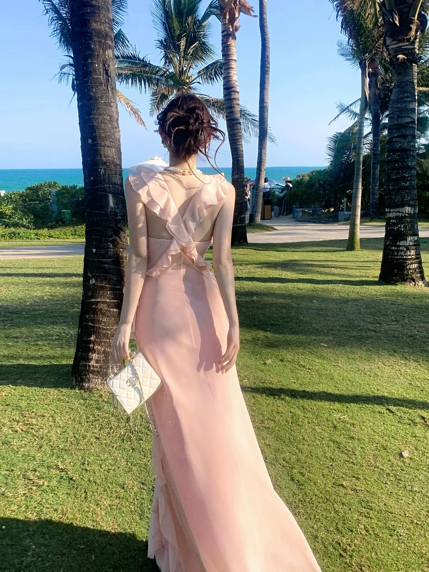 Elegant Mermaid V-Neck Ruffled Blush Chiffon Maxi Prom Dress