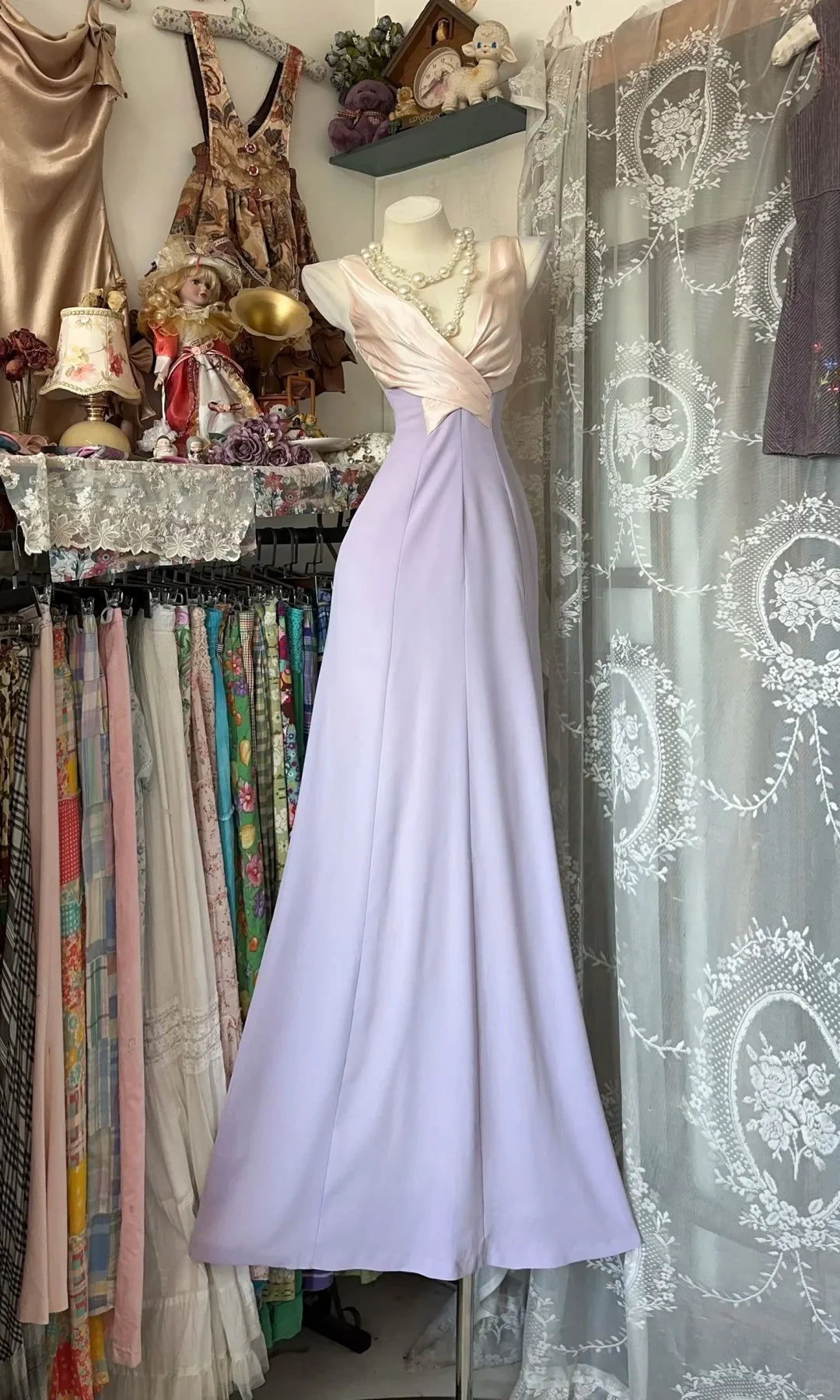 Elegant Mermaid V-Neck Sleeveless Contrast Lavender Maxi Prom Dress