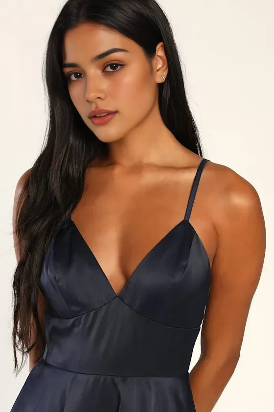 Elegant Navy Blue Satin Evening Dresses with Spaghetti Straps, Plunging V - Neck and Tiered Peplum Skirt for Sophisticated Black
