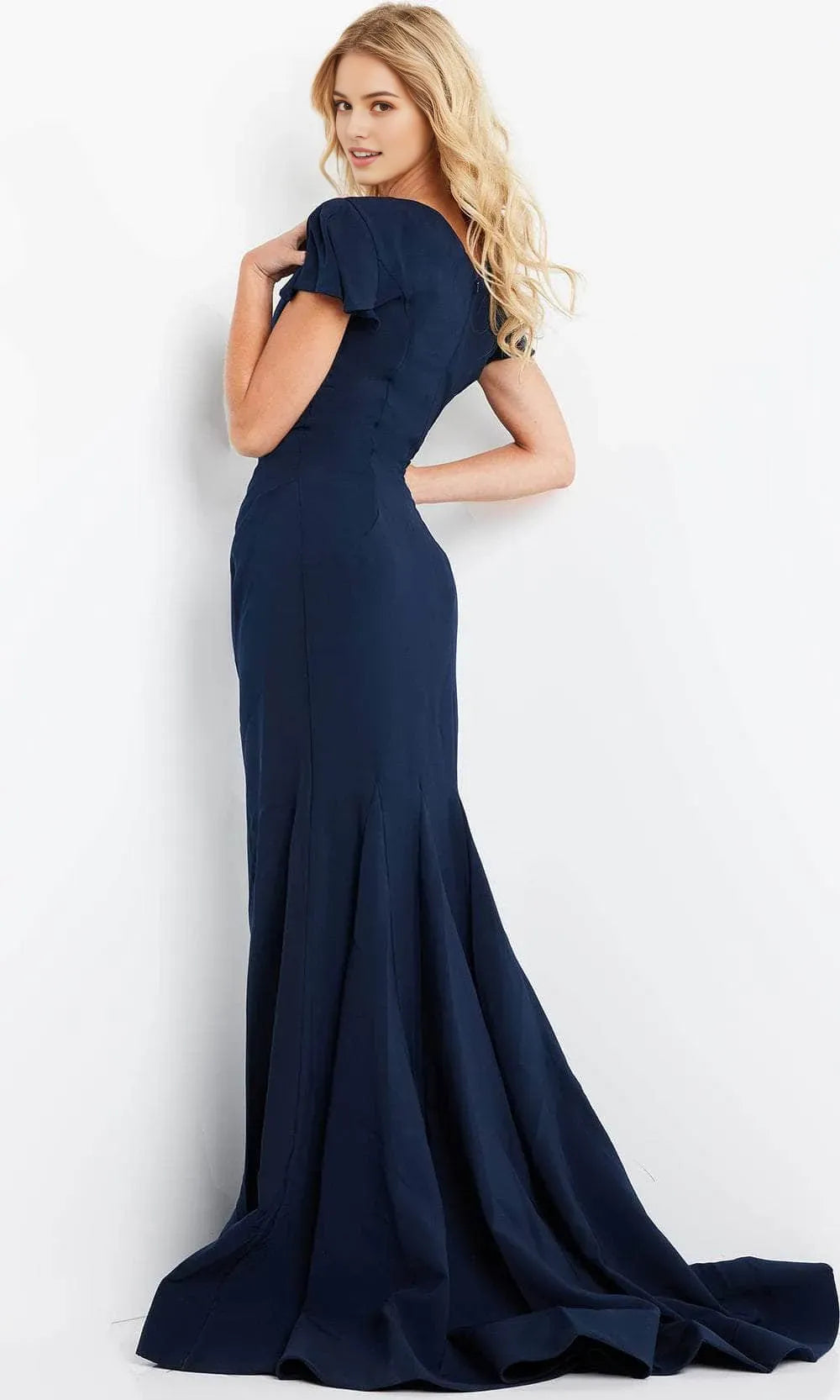 Elegant Navy Blue Square Neck Evening Dress with Puff Sleeves and Mermaid Silhouette