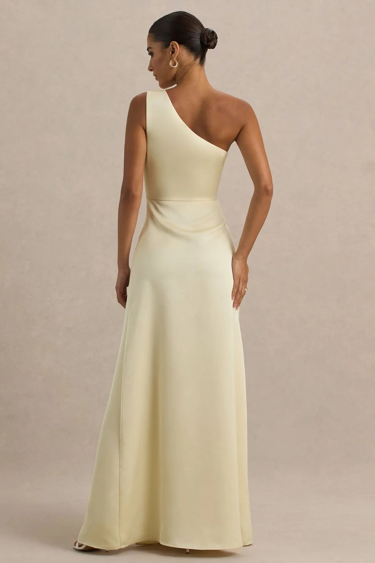 Elegant One - Shoulder Champagne Satin Prom Dress with Side Ruche Detail and High Thigh Slit