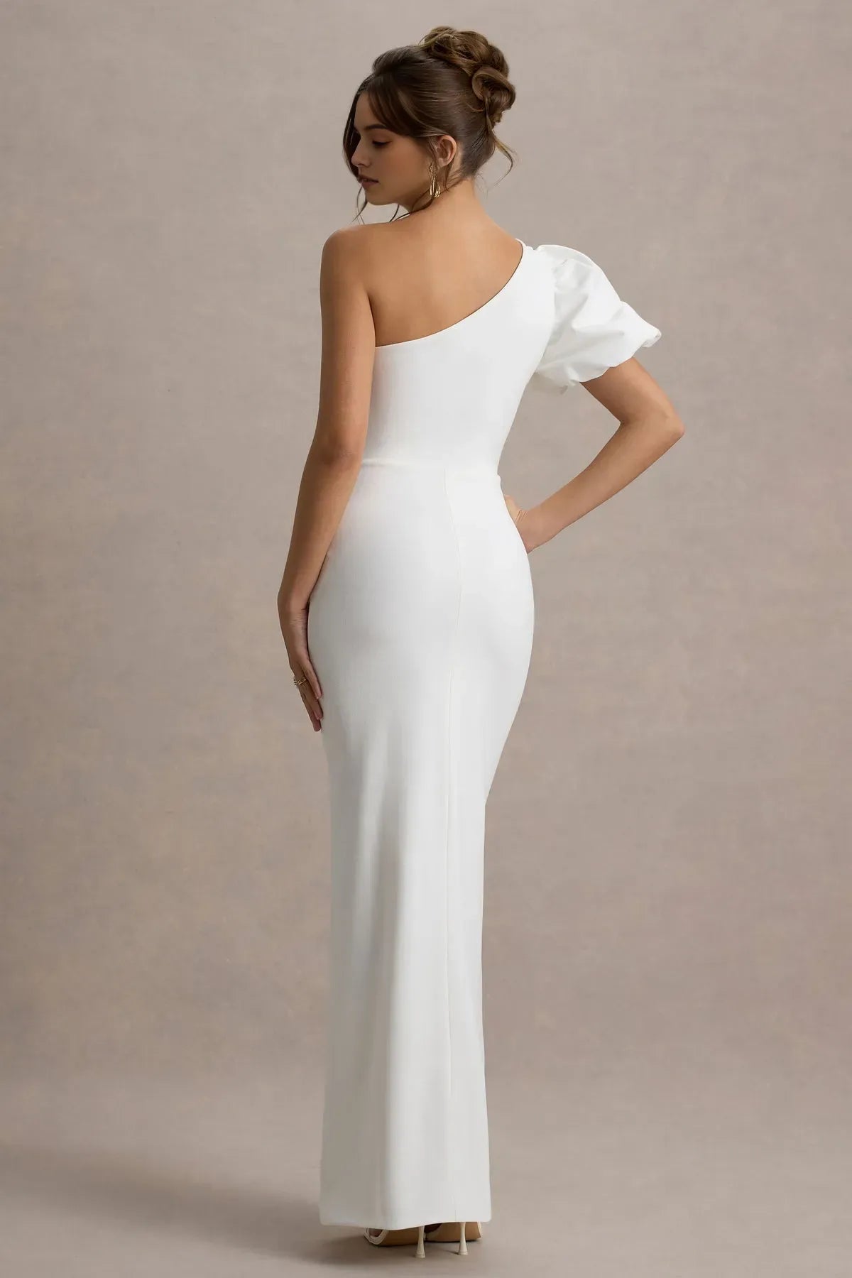 Elegant One - Shoulder Prom Dress with Puff Sleeve Ruched Detailing and High Side Slit Timeless White Formal Gown for Special Evenings