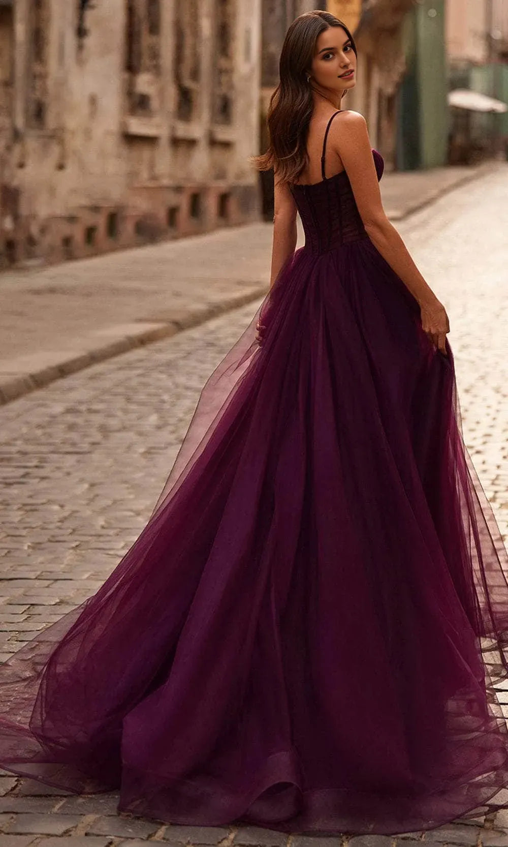 Elegant Plum Purple Tulle Ball Gown with Corset Bodice and High Slit for Prom Nights
