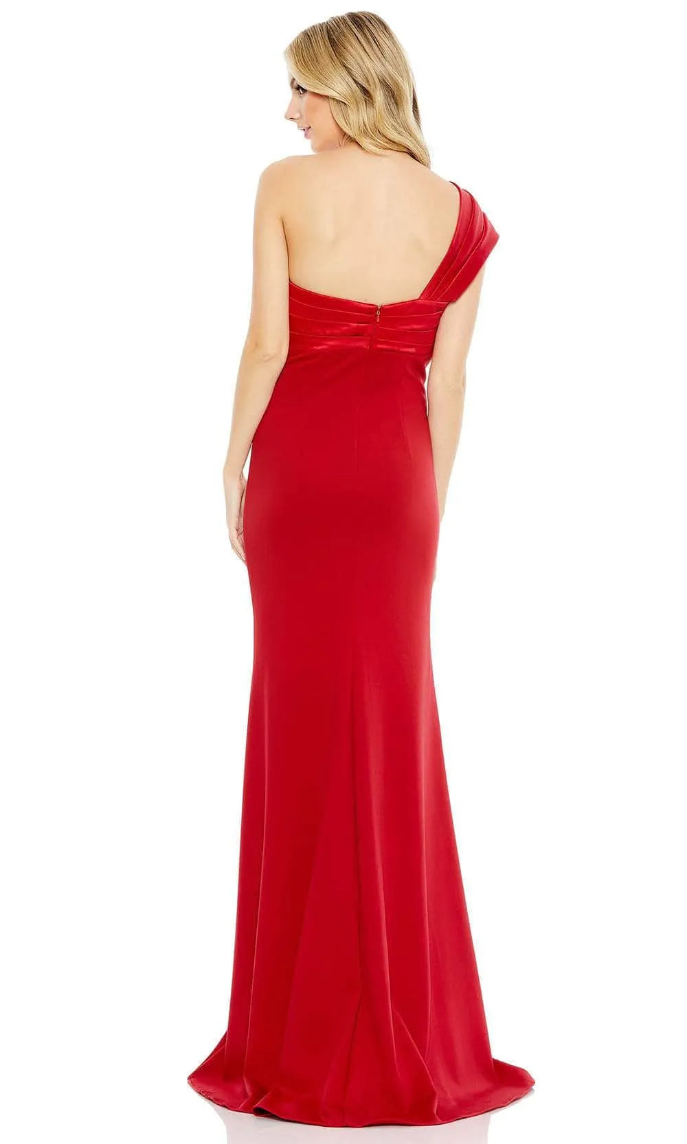 Elegant Red One Shoulder Prom Gown with Bow Detail Crafted from Luxurious Satin and Crepe for a Flattering Fit at Formal Occasions