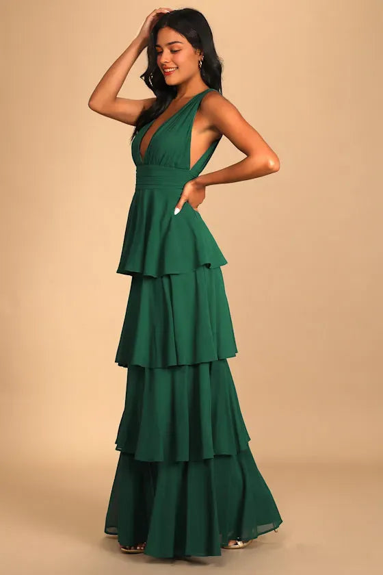 Elegant Sleeveless Emerald Green Evening Dress with Deep V - Neck and Tiered Chiffon Skirt  Perfect for Black Tie Occasions
