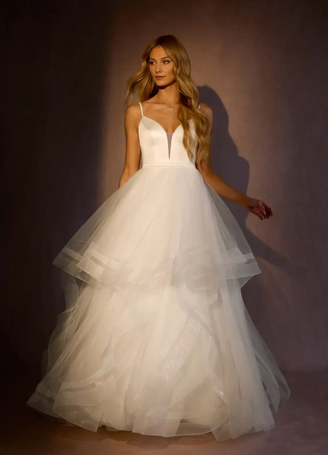 Elegant Spaghetti Strap V - Neck Wedding Dress with Layered Tulle Skirt and Satin Bodice for a Dreamy Bridal Look