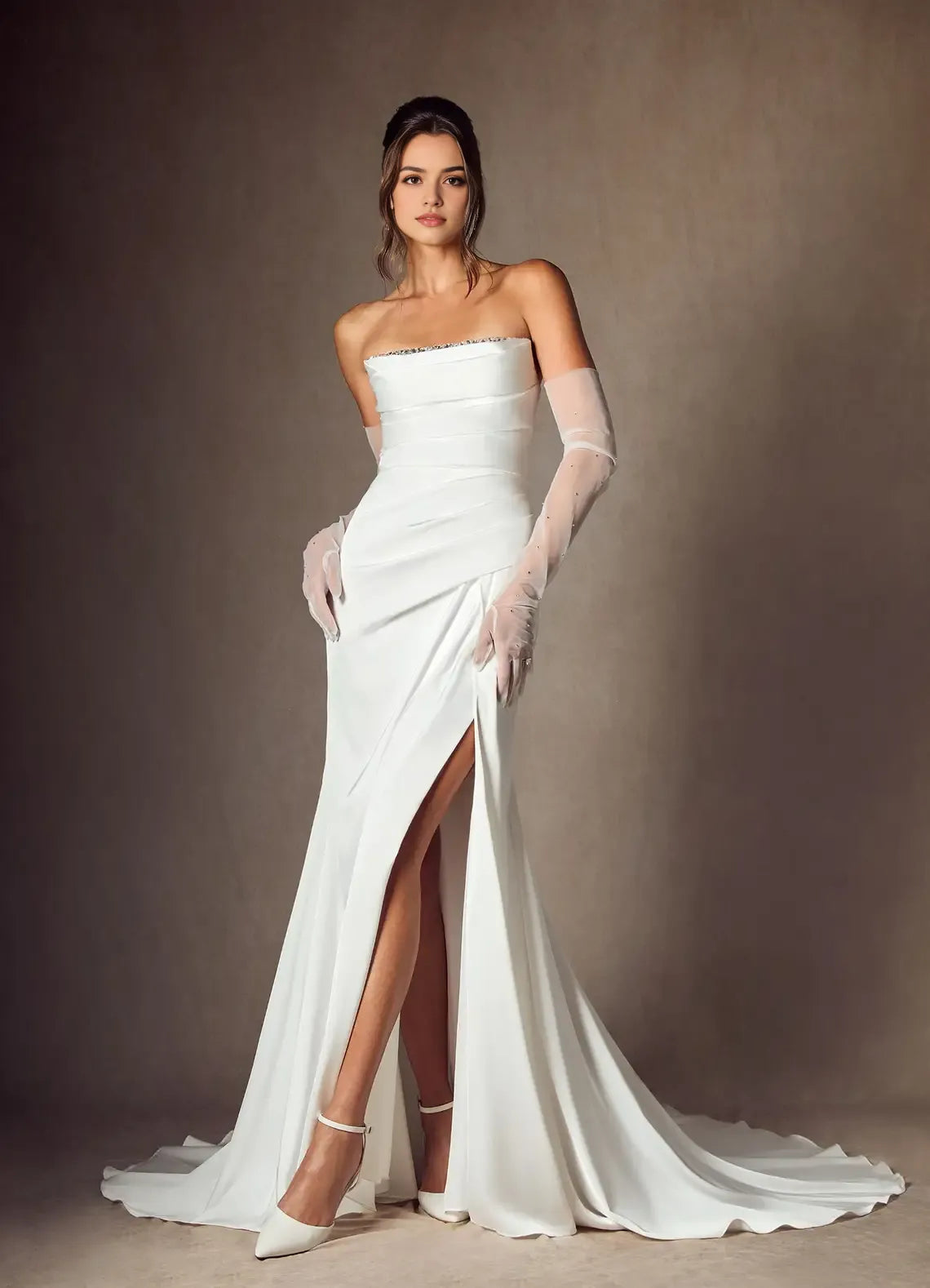 Elegant Strapless Mermaid Satin Satin Wedding Dress Ruched Bodice High Slit Train for Glamorous Weddings
