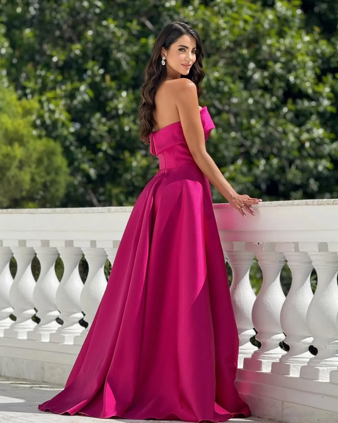 Elegant Strapless Sleeveless Satin Fuchsia Floor-Length Party Dress
