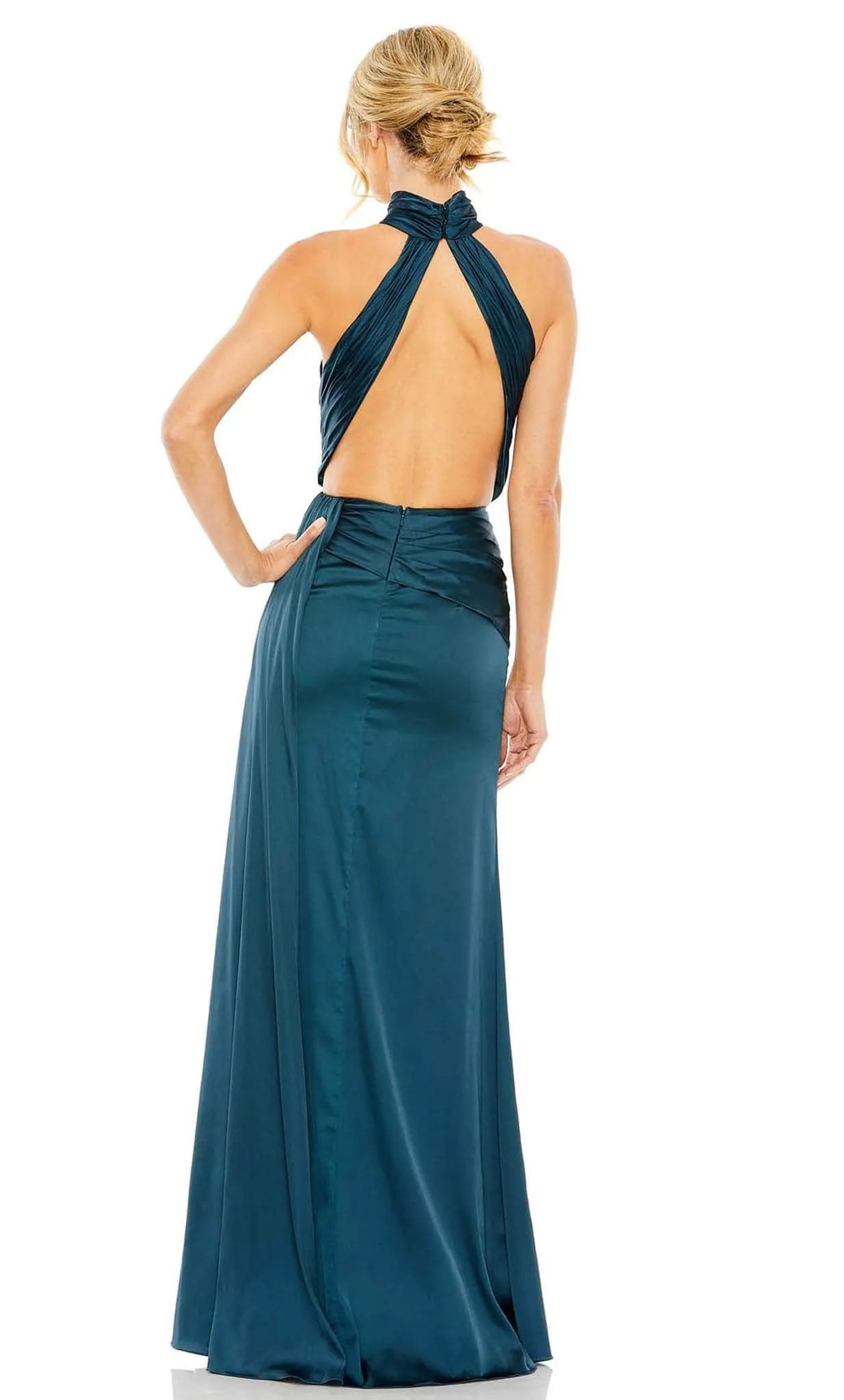 Elegant Teal Satin Halter Neck Prom Dresses with Ruched Detailing and High Side Slit for Formal Occasions