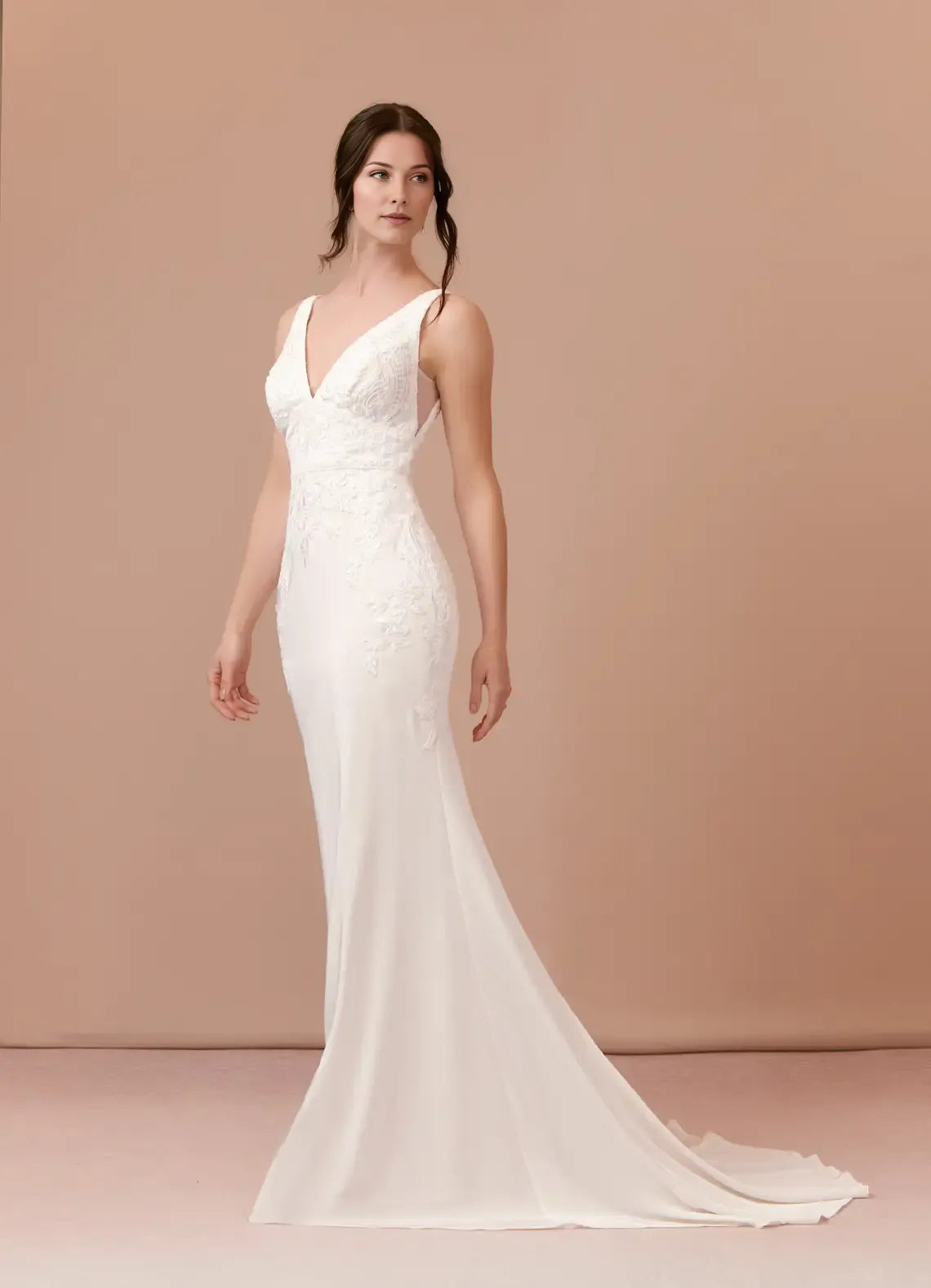Elegant V - Neck Mermaid Lace Satin Wedding Dress with Intricate Appliqués and Flowing Train for Timeless Bridal Beauty