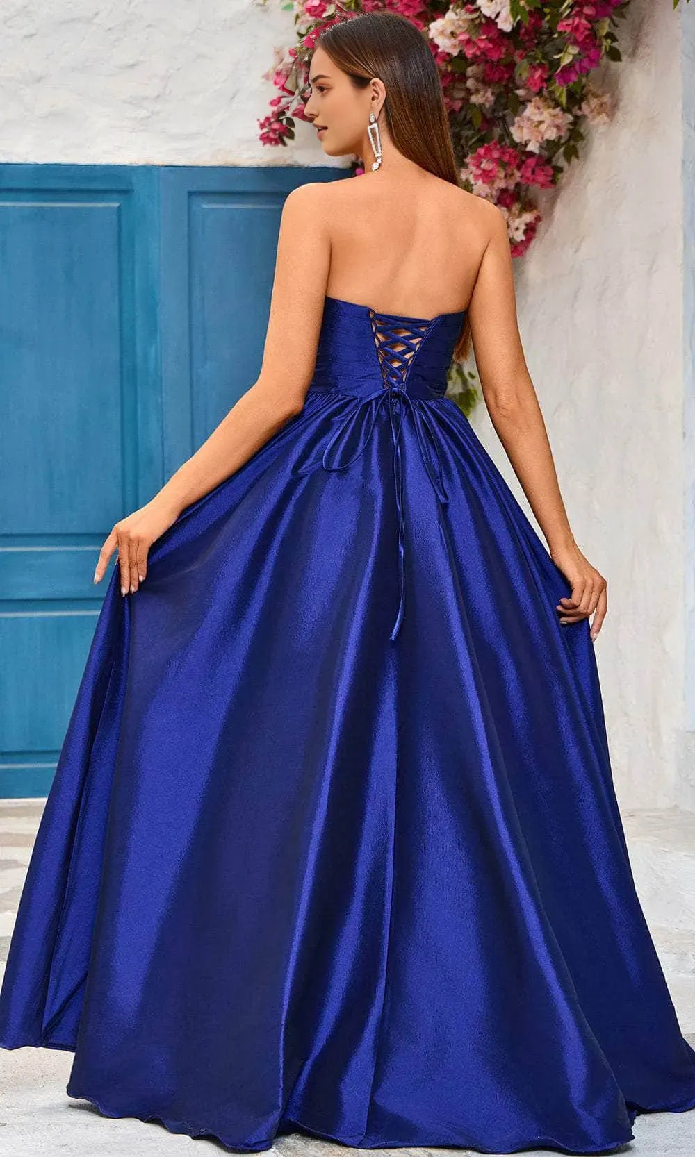 Elegant White Taffeta Evening Dresses with Strapless Sweetheart Neckline  Perfect for Bridal and Formal Occasions