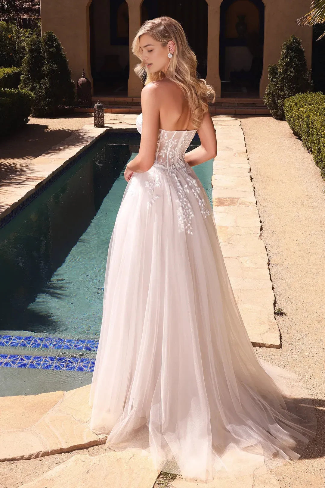 Elegant White Tulle Prom Dress with Strapless Embroidered Bodice Floral Appliqués and High Side Slit for Formal Galas