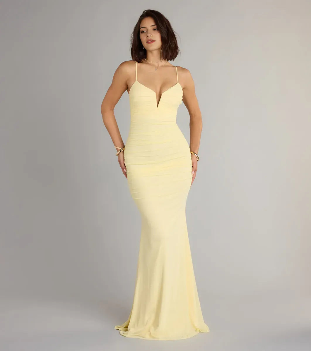 Elegant Yellow Mermaid V-neckline Spaghetti Strap Back Zip Floor-Length Ruched Prom Dresses