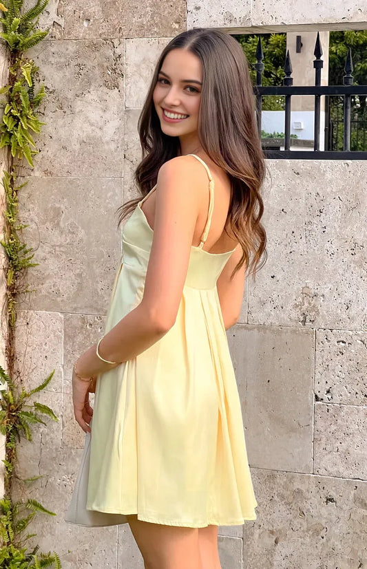 Elegant Yellow featuring Deep V-Neck Skirt Homecoming Dresses Skirt and Spaghetti Straps for a Feminine Appeal ﻿