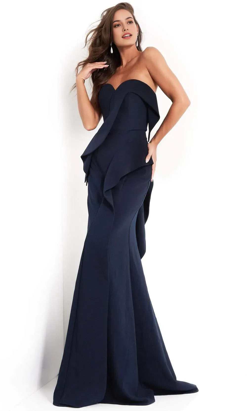 Elegant Navy Blue Crepe Strapless Prom Gown with Asymmetric Ruffle Details and Mermaid Silhouette for Formal Occasions