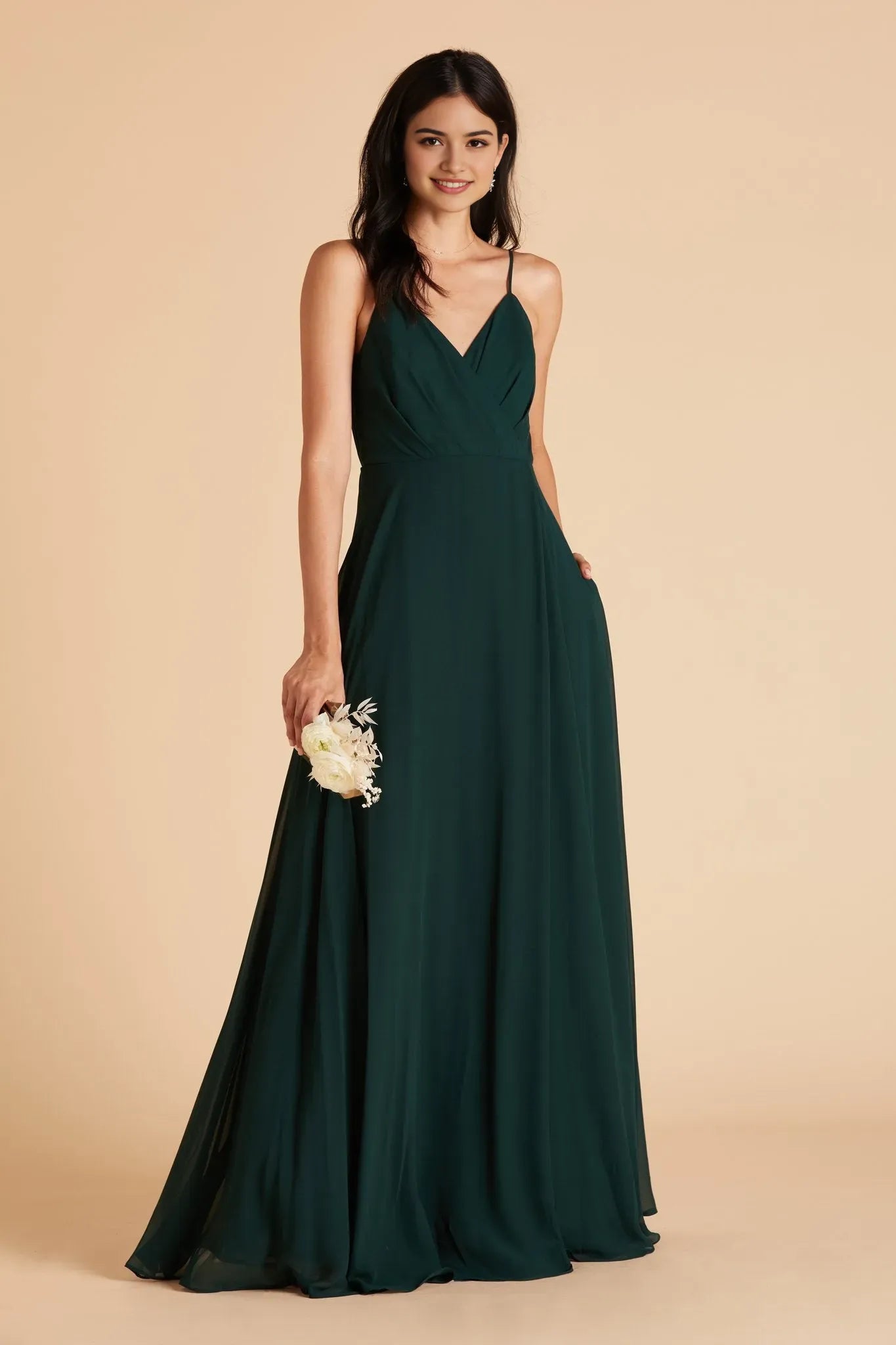 Emerald Green Chiffon Deep V Neck Prom Dress with Cross Ruched Bodice Century Versailles Gala Inspired Gown for Regal Formal Evenings ﻿
