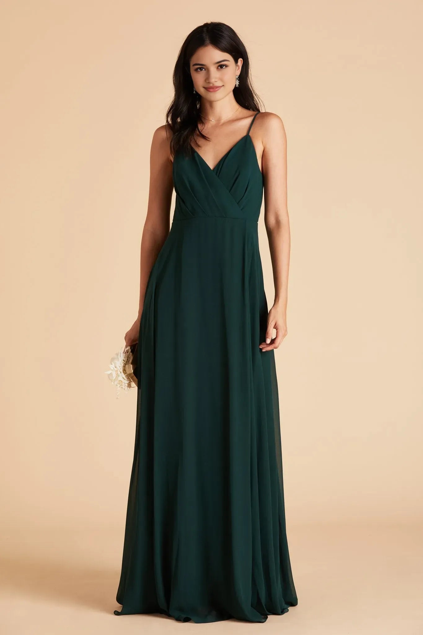 Emerald Green Chiffon Deep V Neck Prom Dress with Cross Ruched Bodice Century Versailles Gala Inspired Gown for Regal Formal Evenings ﻿