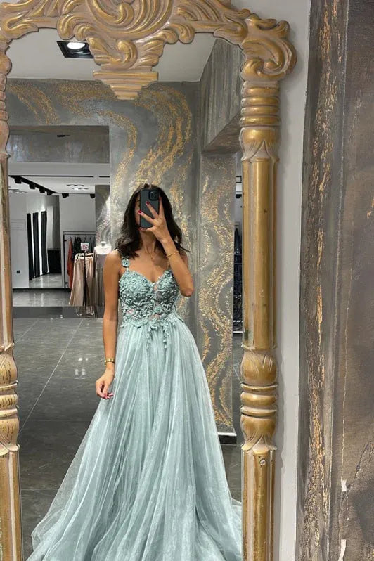 Ethereal Ballgown V-neck Sleeveless Beaded Red Floor-length Prom Dress for Women Custom