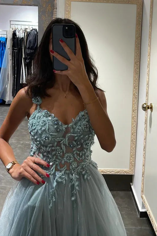 Ethereal Ballgown V-neck Sleeveless Beaded Red Floor-length Prom Dress for Women Custom