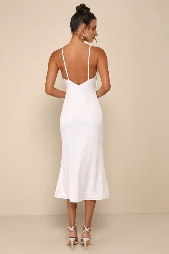 Extravagantly Sleek White Satin Sleeveless Bow Evening Dresses